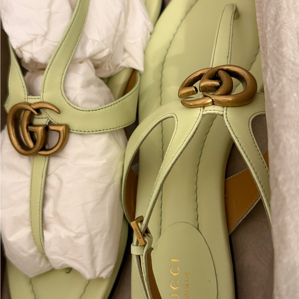 Gucci Women's Light Green Sandals with Gold Accents